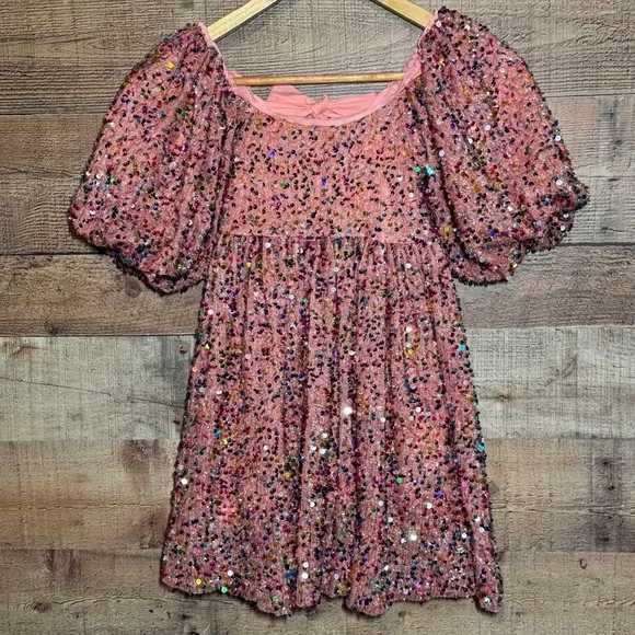 Lola + The Boys Sequin Strawberry Birthday Cake Pink Dress size 4 NWT - Picture 2 of 15